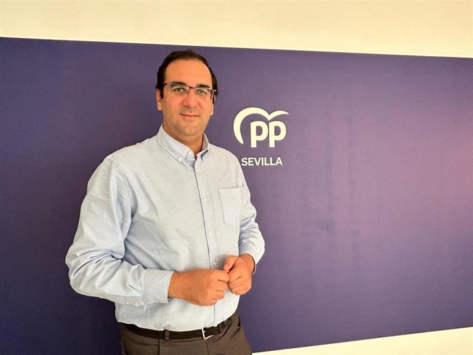 El portavoz del PP en la Diputación  de Sevilla, Martín Torres.