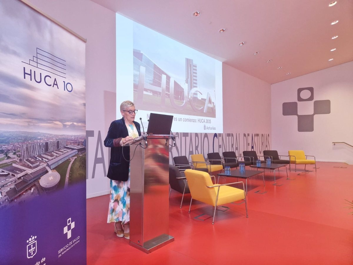 Saavedra destaca la consolidación del HUCA como  uno de los mejores hospitales de España  en su décimo aniversario