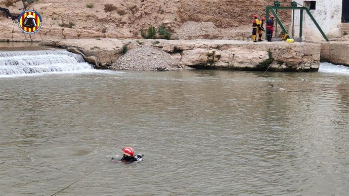 Dispositivo de búsqueda del joven en el Túria
