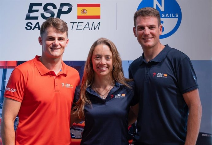 Nicole van der Velden, junto a sus compañeros Diego Botín y Joan Cardona