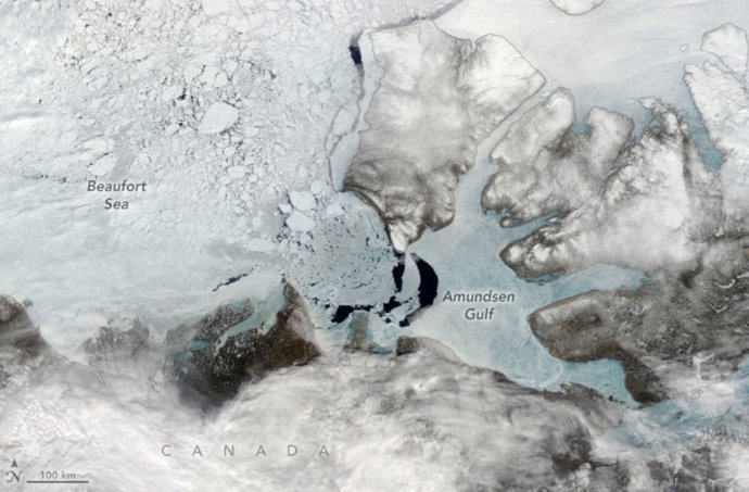 Golfo de Amundsen na borda do arquipélago ártico canadense