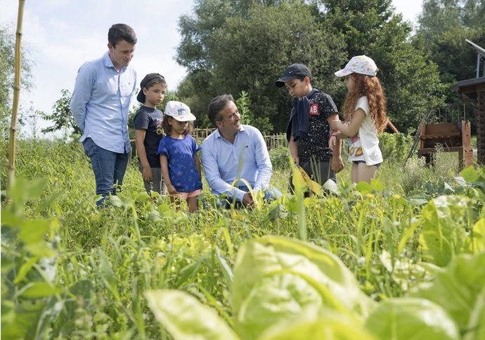 La Escuela de Medio Ambiente de Camargo ofrece la actividad 'Pequecultores' para los meses de verano