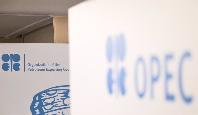 Archivo - FILED - 09 December 2023, United Arab Emirates, Dubai: A view of the OPEC pavilion on the COP28 grounds. Photo: Hannes P Albert/dpa