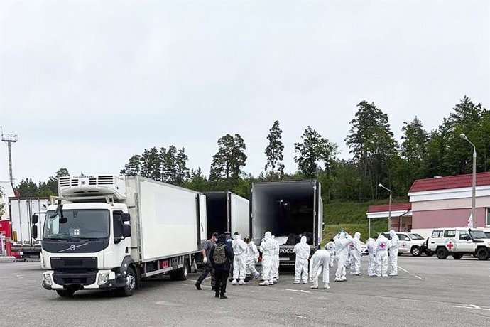 RÚSSIA - 11 DE JUNHO DE 2025: A Rússia e a Ucrânia entregam os corpos de militares após as negociações entre a Rússia e a Ucrânia em 2 de junho em Istambul. A Rússia entregou os corpos de 1.212 militares das Forças Armadas ucranianas e a Ucrânia entregou 