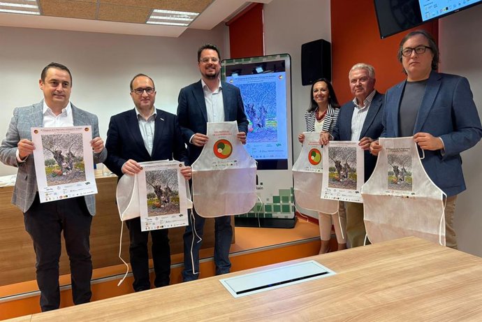 Presentación del IV Simposio de la Pipirrana, el Gazpacho Andaluz y otras Ensaladas y Sopas Frías.