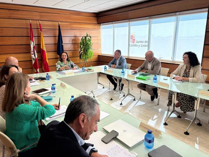 González Corral preside la reunión extraordinaria del Consejo Regional Agrario sobre la situación en Azucarera