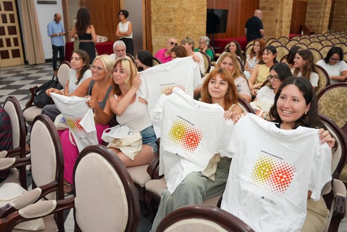 Estudiantes de la Universidad de Cádiz becados para proyectos de cooperación internacional.