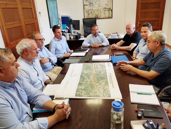 Reunión de representantes de DGT, Consell de Mallorca y Ayuntamiento de Sóller.