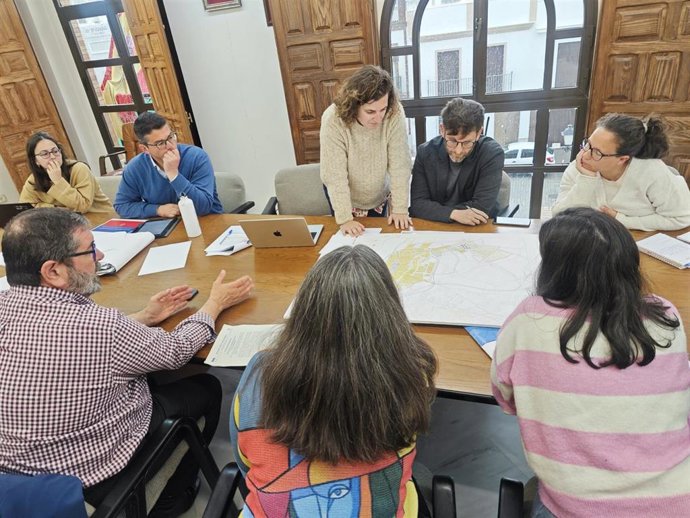 Reunión de la Oficina Técnica de Doñana con el Ayuntamiento de La Puebla del Río.