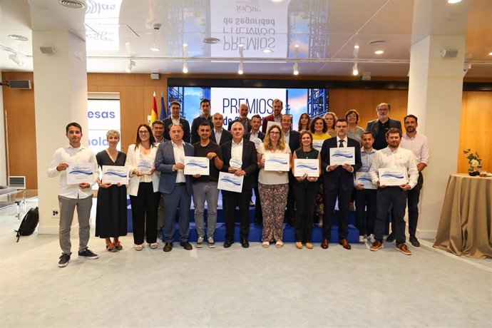 La Federación Empresarial de la Industria Química entrega sus premios a empresas con índice 'cero accidentes'.