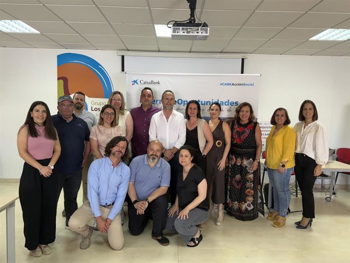 Foto de familia de la Jornada Comarcal 'Tierra de Oportunidades'.