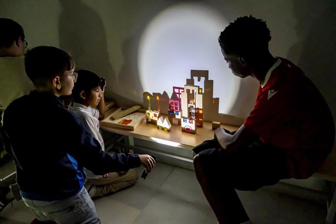 Imagen de uno de los talleres escolares