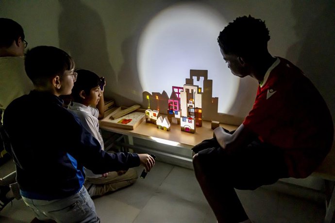 Imagen de uno de los talleres escolares