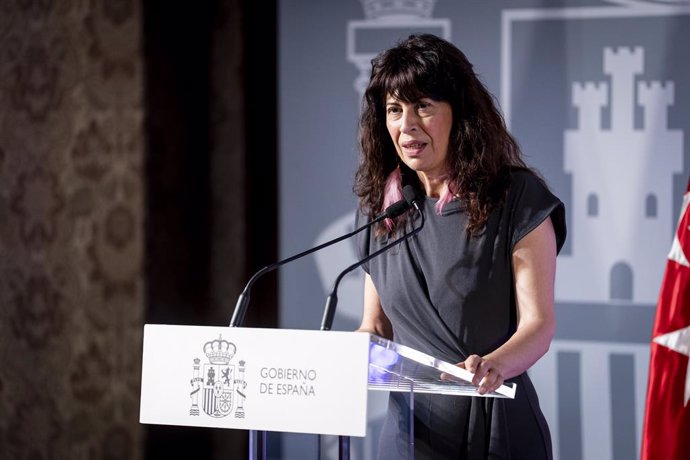 La ministra de Igualdad, Ana Redondo, interviene durante un acto de entrega de nueve medallas a la Promoción de los Valores de Igualdad, en la Delegación del Gobierno, a 11 de junio de 2025, en Madrid (España). Durante el acto, organizado por la Delegació