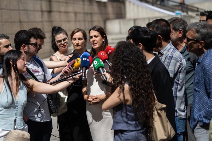 La portavoz de Más Madrid en el Ayuntamiento, Rita Maestre, atiende a los medios de comunicación a 1 de junio de 2025, en Madrid (España). 