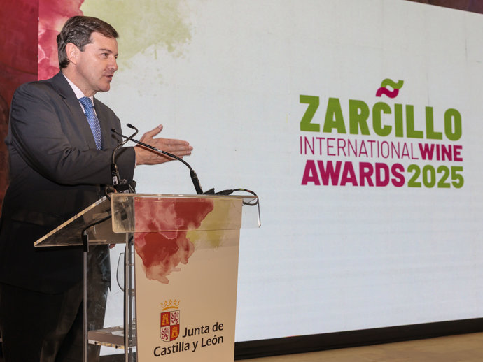 El presidente de la Junta, Alfonso Fernández Mañueco, en los Premios Zarcillo 2025
