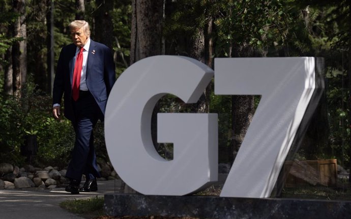 June 16, 2025, Kananaskis, Ab, Canada: United States President Donald Trump makes his way to the official welcome at the G7 Summit in Kananaskis, Alta., on Monday, June 16, 2025.