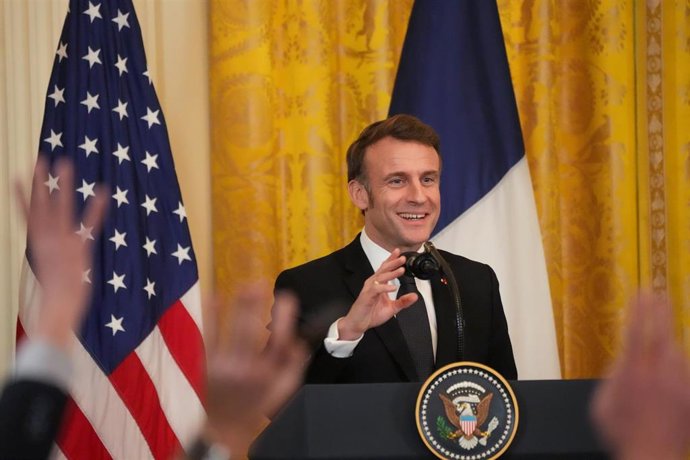 Archivo - El presidente de Francia, Emmanuel Macron, en rueda de prensa desde la Casa Blanca