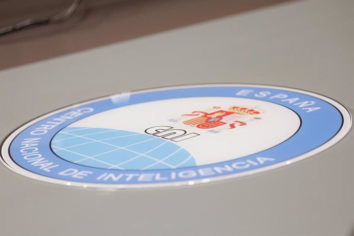 Archivo - Logotipo del Centro Nacional de Inteligencia (CNI), a 17 de abril de 2023, en Madrid (España). El Centro Nacional de Inteligencia (CNI) está adscrito al Ministerio de Defensa y es el organismo público responsable de facilitar al presidente del G