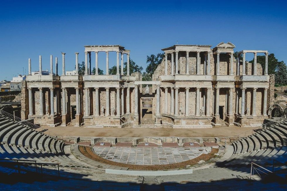 Archivo - Teatro Romano de Mérida.