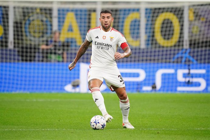 Archivo - Nicolas Otamendi (SL Benfica) during the UEFA Champions League, Group D football match between FC Internazionale and SL Benfica on October 3, 2023 at Giuseppe-Meazza stadium in Milan, Italy - Photo Morgese-Rossini / DPPI