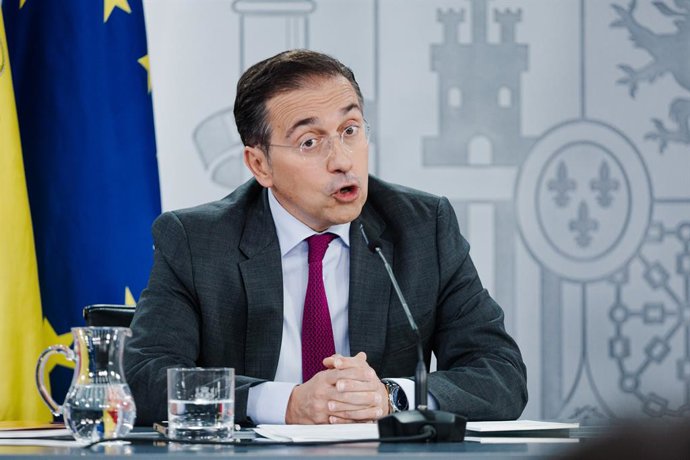 El ministro de Asuntos Exteriores, Unión Europea y Cooperación, José Manuel Albares, durante una rueda de prensa posterior a la reunión del Consejo de Ministros en el Palacio de La Moncloa, a 10 de junio de 2025, en Madrid (España). El Gobierno ha aprobad