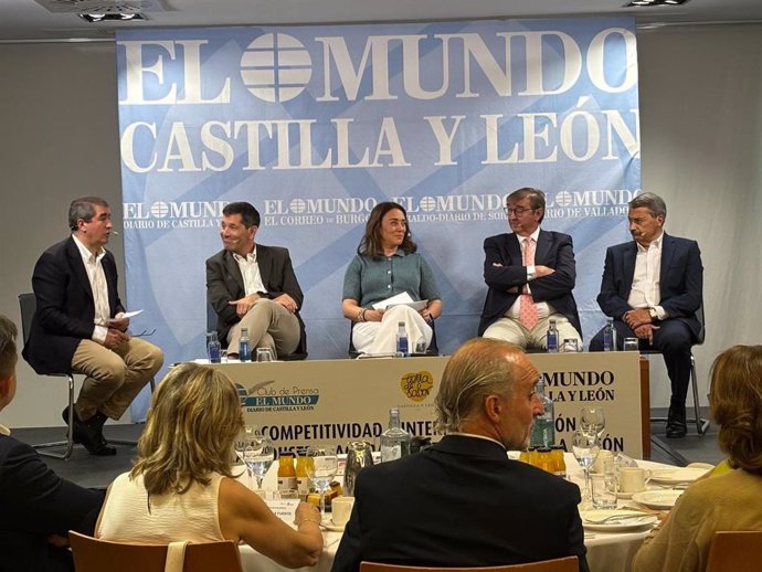 La consejera de Agricultura y Ganadería, María González Corral, participa en el foro Competitividad e Internacionalización de la Industria Agroalimentaria de Castilla y León.