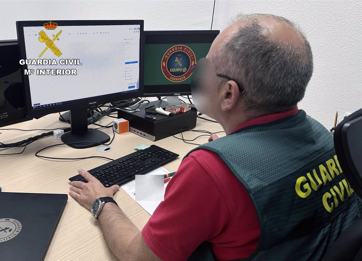 Cae un grupo criminal con un detenido y 5 investigados por estafar más de 100.000 euros a una empresa