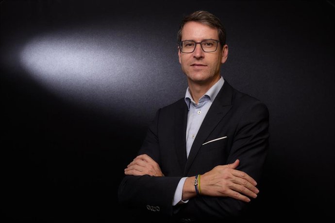 Archivo - El presidente del Gobierno de La Rioja, Gonzalo Capellán, posa para Europa Press