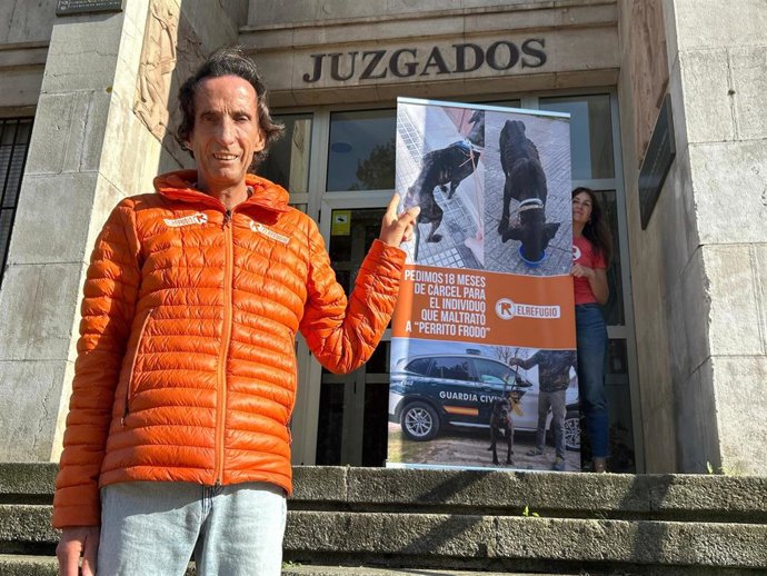 El presidente de El Refugio, Nacho Paunero, a la entrada del juzgado