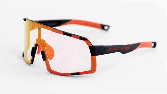 4KAAD, Nuevo Patrocinador Oficial De Gafas Deportivas De La Vuelta