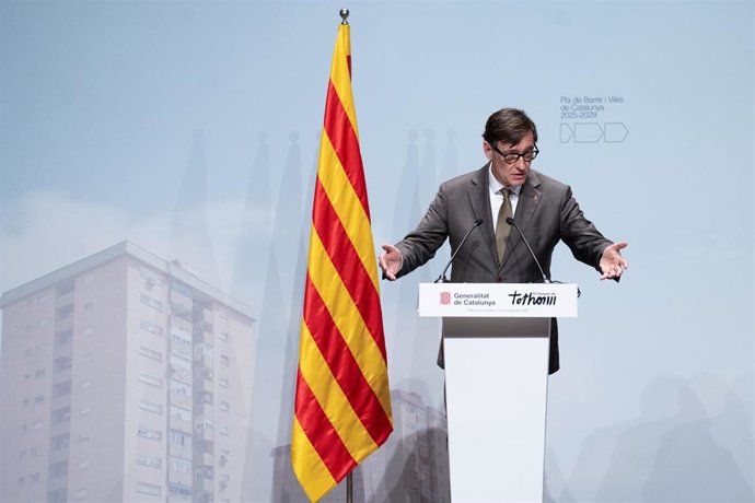 El presidente de la Generalitat de Cataluña, Salvador Illa, presenta el Plan de Barris i Viles de Catalunya 2025-29.