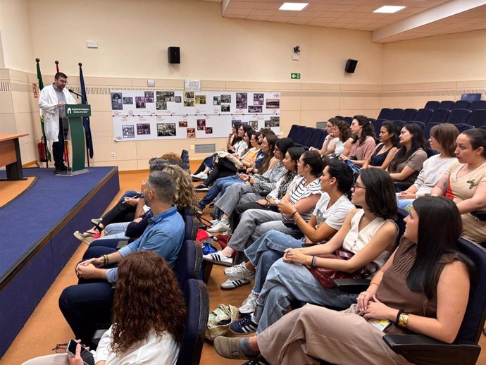El Área Sanitaria Norte de Málaga incorpora a los nuevos residentes