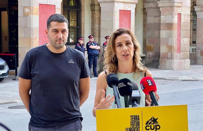 La líder de la CUP, Laia Estrada, en una roda de premsa 