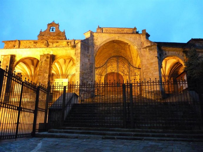Iglesia de Santa María de la Asunción de Laredo