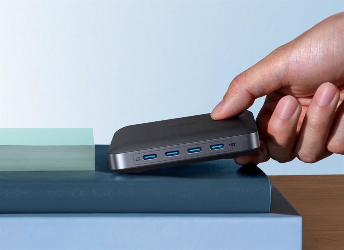 Carregador Anker Nano com 130 W e seis portas