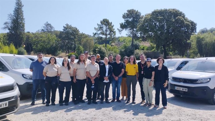 En el medio de la imagen, el diputado de Prevención de Incendios Forestales y Gestión Forestal de la Diputación de Barcelona, Jordi Fàbrega, después de presentar el plan contra incendios forestales.
