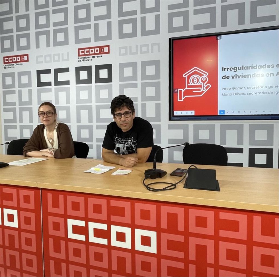 Rueda de prensa sobre vivienda.