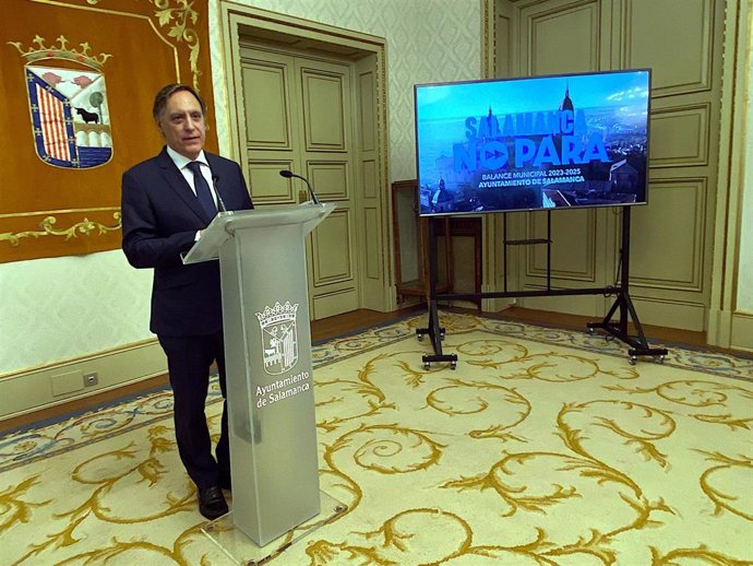 El alcalde de Salamanca, Carlos García Carbayo, en el balance de mitad de legislatura.
