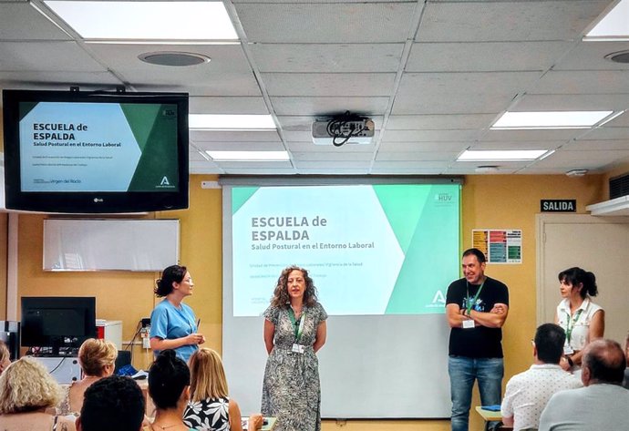 El Hospital Virgen del Rocío organiza una escuela de espalda para profesionales de la Unidad de Alimentación