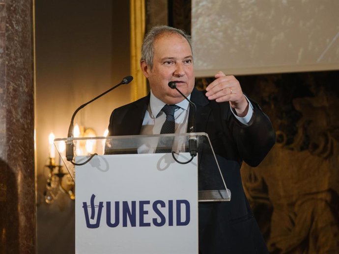 El ministro de Industria y Turismo, Jordi Hereu, durante la Junta General de Unesid.