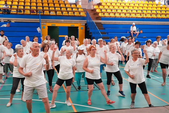 Germans Escalas acoge la clausura del programa 'Activa't', en el que en esta edición han participado 277 mayores