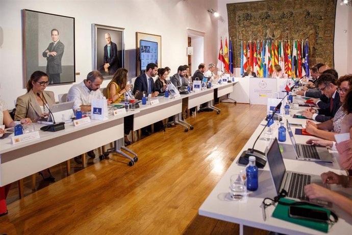 La consejera de Economía, Empresas y Empleo, Patricia Franco, asiste al Pleno del Consejo Interterritorial de Internacionalización que preside la secretaria de Estado de Comercio, Amparo López; y que se celebra en Toledo, en el Palacio de Fuensalida.