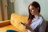 Foto: WhatsApp y salud mental: compartir repetidamente los problemas amplifica el malestar emocional