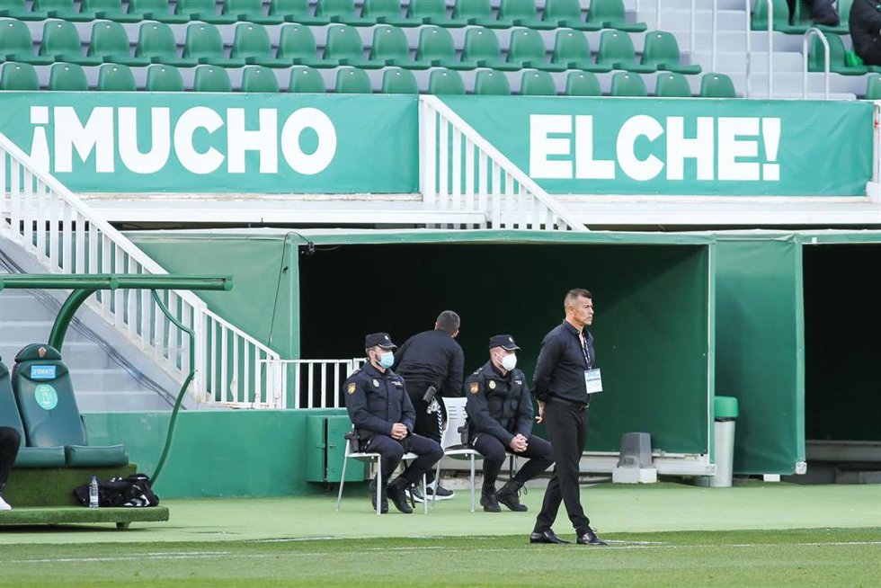 Archivo - Imagen de la grada del Estadio Martínez Valero de Elche