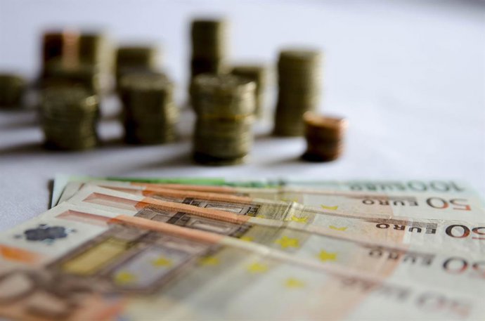 Archivo - Arxiu - Monedes i bitllets