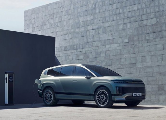 Hyundai abre pedidos en España del Ioniq 9 100% elécrico, con autonomía de 620 km y desde 69.900 euros.