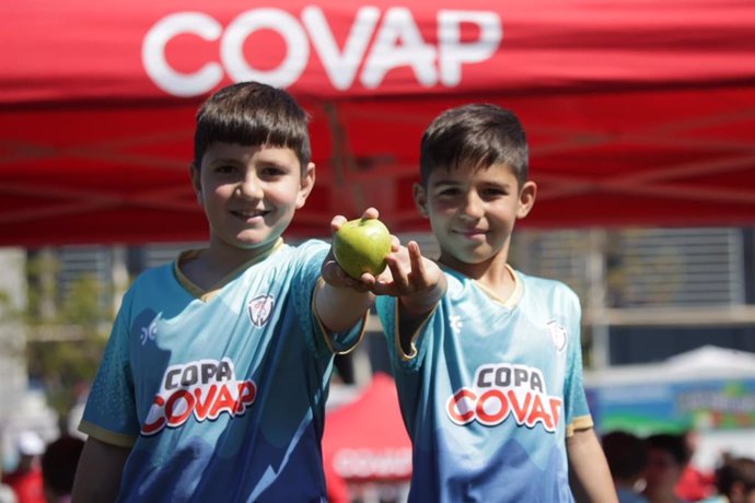 Niños participantes en la Copa Covap.
