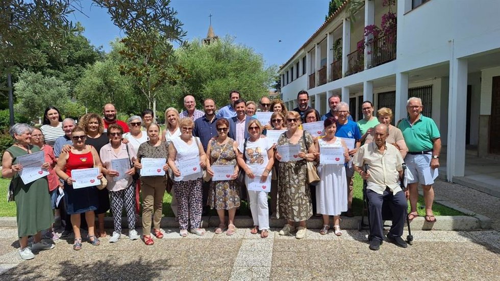 Mayores que han participado en el programa Por un millón de pasos en Castellar de la Frontera