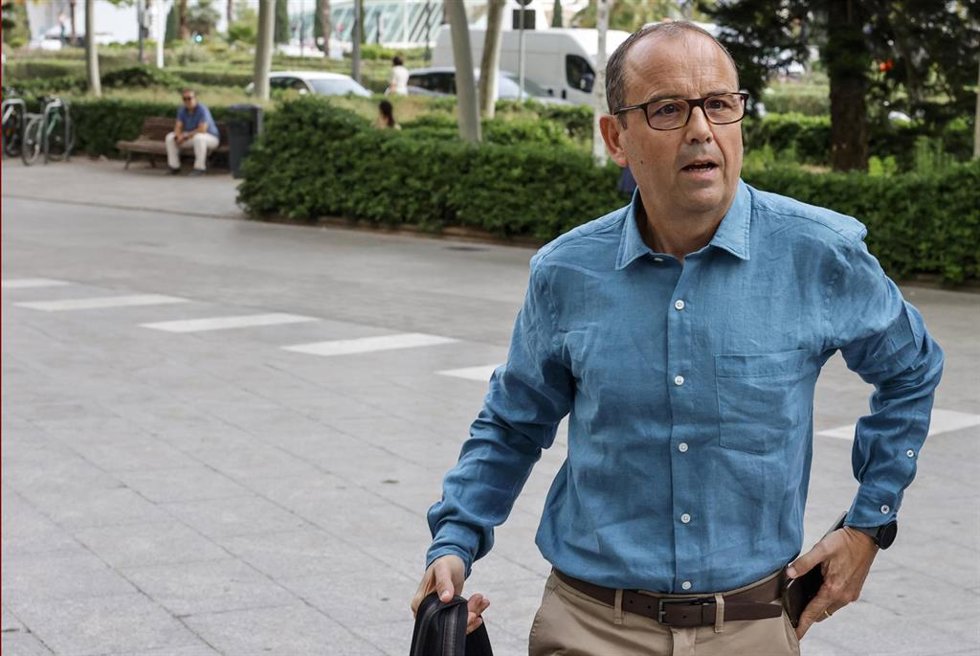 El jefe del servicio de Climatología de la Agencia Estatal de Climatología en la Comunitat Valenciana, José Ángel Núñez, a su llegada a declarar como tetsigo ante la jueza de la dana